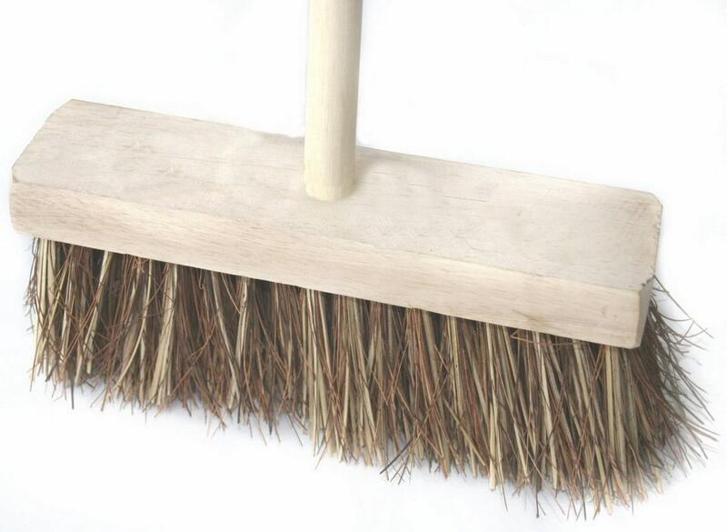 Yard Bass Broom Complete Stiff 325mm (13")